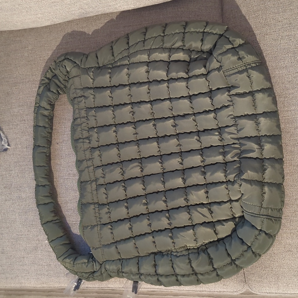 Free People Quilted Carryall in Washed Sage NWT - Picture 8 of 8